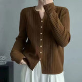 Baiting Design Sweater Coat Wearing Pure Autumn And Winter Korean 2025 Simple Knitted Bottom Shirt Temperament New HZ1208