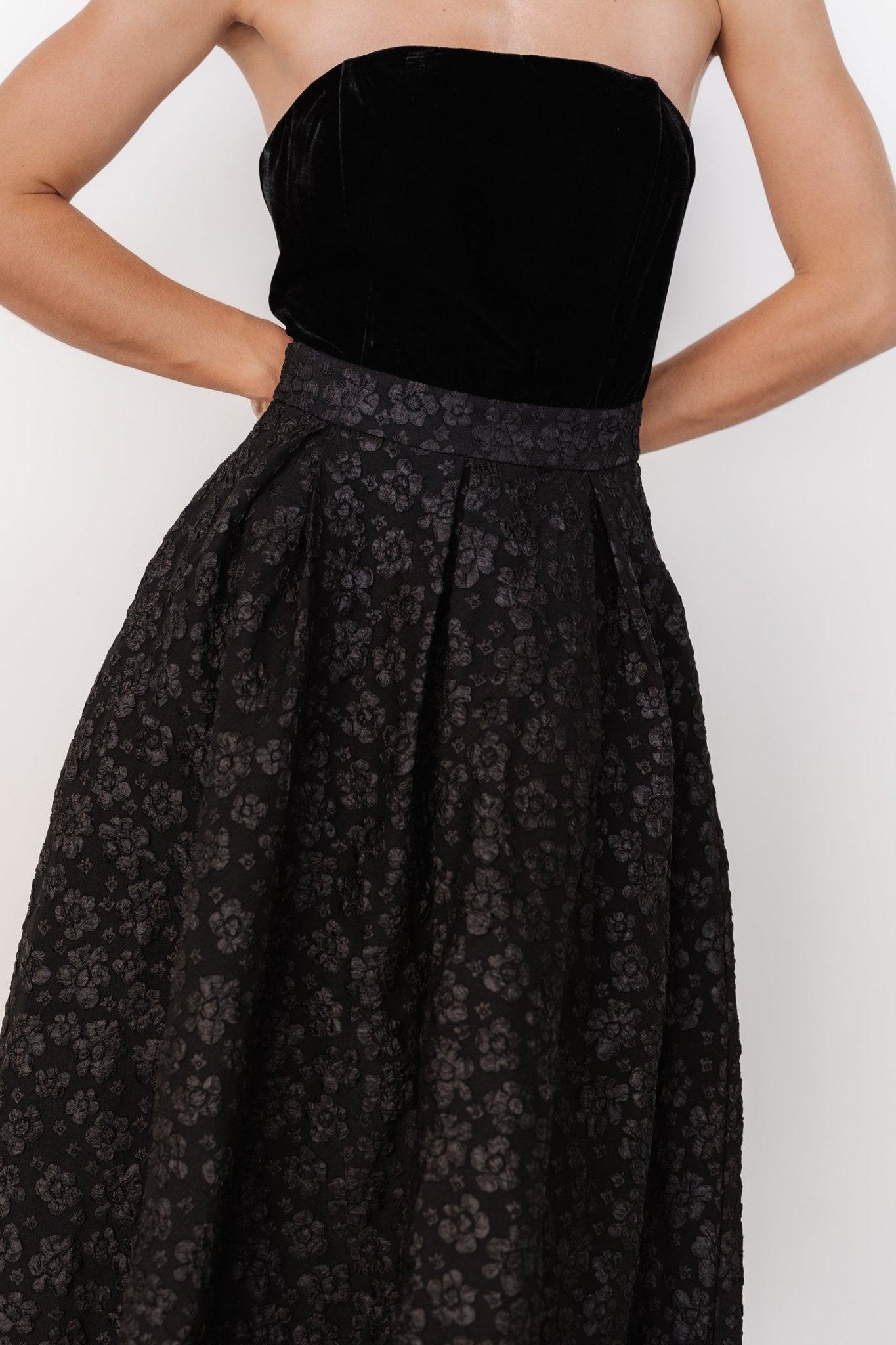 Sila Strapless Dress | Black